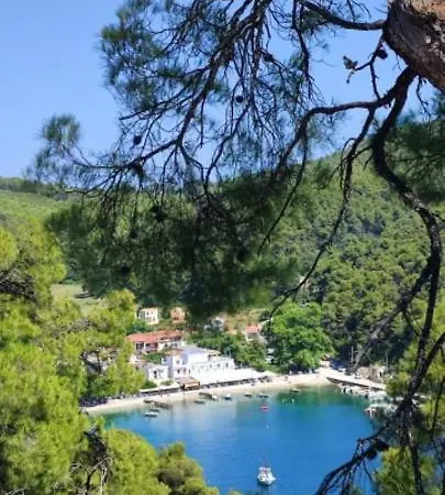 Skopelos Diamantis & Chrisi *