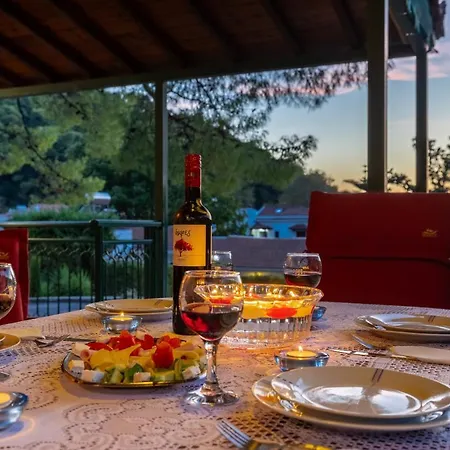Skopelos Diamantis & Chrisi Casa vacanze *