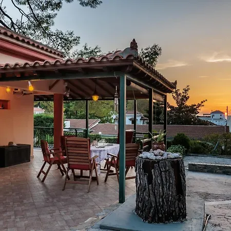 Skopelos Diamantis & Chrisi Casa vacanze *