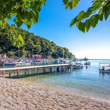 Skopelos Diamantis & Chrisi