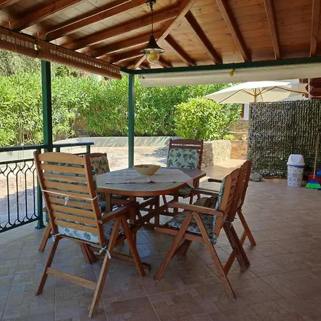 Skopelos Diamantis & Chrisi بيت للعطل *