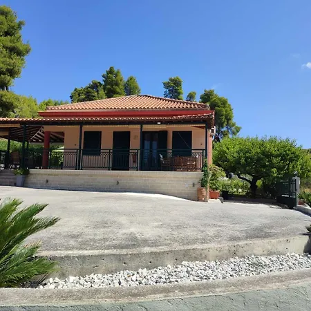 Skopelos Diamantis & Chrisi Agnontas