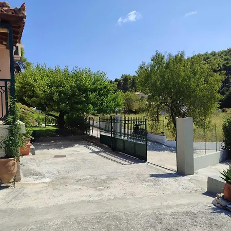 Skopelos Diamantis & Chrisi بيت للعطل Agnontas