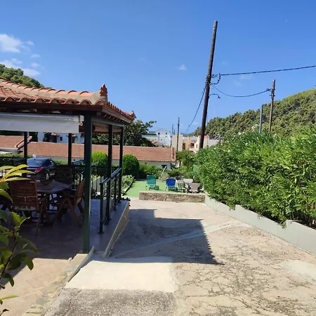 بيت للعطل Skopelos Diamantis & Chrisi *