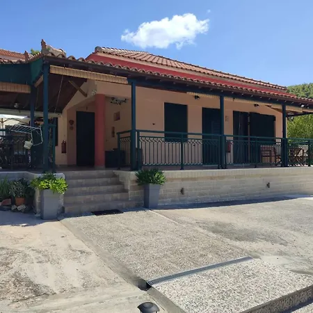 Skopelos Diamantis & Chrisi *